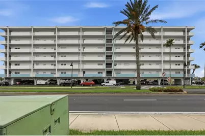 285 107th Avenue #405, Saint Petersburg, FL 33706 - Photo 1