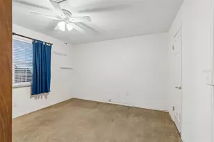 10387 Carrollwood Ln, Tampa, FL 33618 - Photo 29