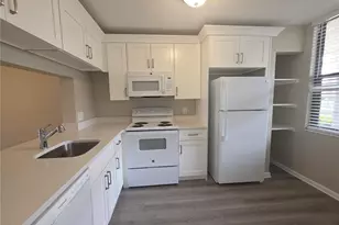 2049 Skimmer Ct W, Clearwater, FL 33762 - Photo 3
