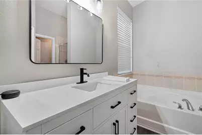 11326 Laurel Brook Court, Riverview, FL 33569 - Photo 9