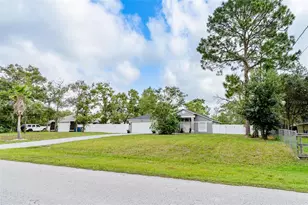 11225 Flower Ave, Weeki Wachee, FL 34613 - Photo 43