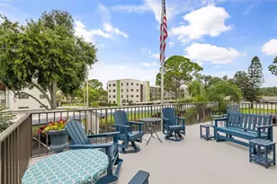 5990 Terrace Park Dr N, Saint Petersburg, FL 33709 - Photo 37