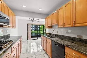 5990 Terrace Park Dr N, Saint Petersburg, FL 33709 - Photo 25