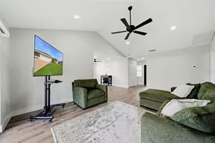 1915 W Del Webb Blvd, Sun City Center, FL 33573 - Photo 9