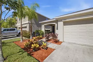 6830 Blue Moon Wy, Sun City Center, FL 33573 - Photo 3