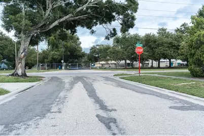 4324 Emerson Avenue S, Saint Petersburg, FL 33711 - Photo 43