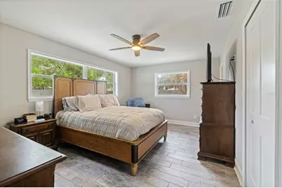 7073 S Shore Drive S, Saint Petersburg, FL 33707 - Photo 19