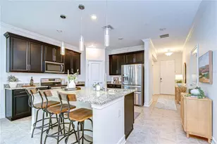 4749 Rolling Green Dr, Wesley Chapel, FL 33543 - Photo 5