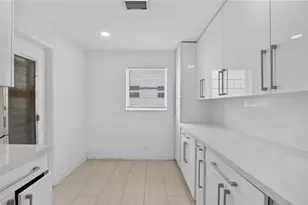 719 SW 18th St, Boynton Beach, FL 33426 - Photo 13