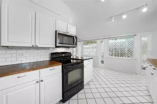 492 6th Ave N, Saint Petersburg, FL 33701 - Photo 9