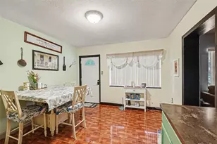 3040 Strawberry Ln, Lakeland, FL 33801 - Photo 5
