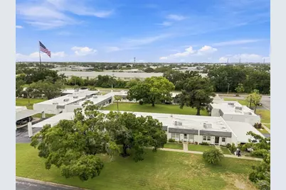4651 Lake Villa Drive, Clearwater, FL 33762 - Photo 23