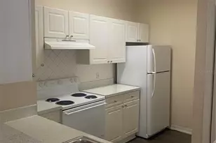 18001 Richmond Pl Dr, Tampa, FL 33647 - Photo 11