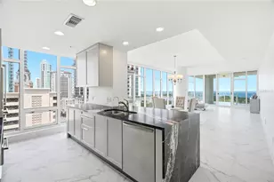 175 1st St S, Saint Petersburg, FL 33701 - Photo 5