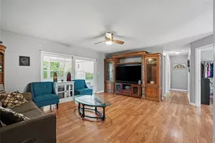 818 Cambridge Way, Lake Wales, FL 33853 - Photo 3