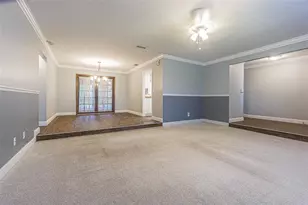 9217 Kingsridge Dr, Temple Terrace, FL 33637 - Photo 7