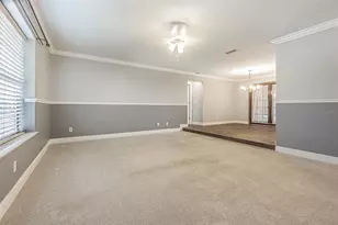 9217 Kingsridge Dr, Temple Terrace, FL 33637 - Photo 5