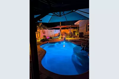 968 62nd Place S, Saint Petersburg, FL 33705 - Photo 1