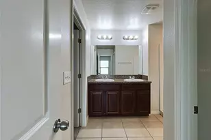 36095 Carriage Pine Ct, Zephyrhills, FL 33541 - Photo 17