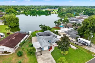 5995 Blossom Lake Dr, Seminole, FL 33772 - Photo 3