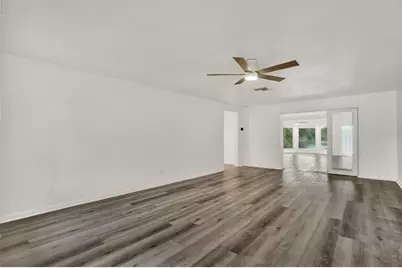 5995 Blossom Lake Drive, Seminole, FL 33772 - Photo 5