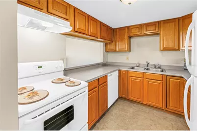 7701 Starkey Road #521, Seminole, FL 33777 - Photo 5