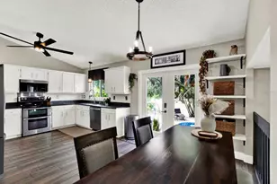 3213 Montrose Cir, Palm Harbor, FL 34684 - Photo 7