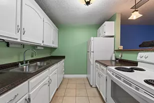 4801 Airport Rd, Zephyrhills, FL 33542 - Photo 13