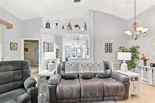 2242 W Del Webb Blvd, Sun City Center, FL 33573 - Photo 9