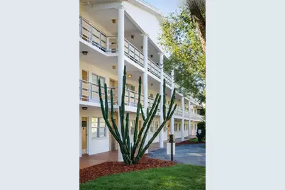 911 Washington Avenue #117, Largo, FL 33770 - Photo 1