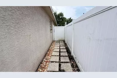 1120 Vinetree Drive, Brandon, FL 33510 - Photo 15