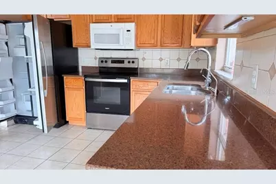 1120 Vinetree Drive, Brandon, FL 33510 - Photo 7