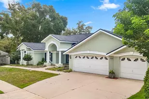 7225 River Forest Ln, Temple Terrace, FL 33617 - Photo 3