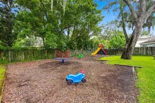 934 Berkley Ct N, Palm Harbor, FL 34684 - Photo 37