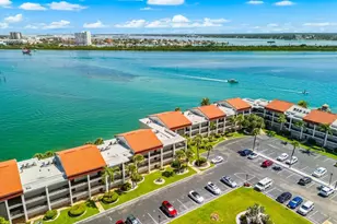 868 Bayway Blvd, Clearwater Beach, FL 33767 - Photo 27