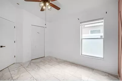 701 Periwinkle Pointe Place, Seffner, FL 33584 - Photo 15