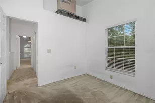 2208 Fletchers Point Cir, Tampa, FL 33613 - Photo 25