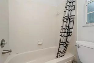 2208 Fletchers Point Cir, Tampa, FL 33613 - Photo 23
