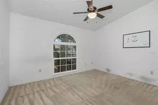 2208 Fletchers Point Cir, Tampa, FL 33613 - Photo 19