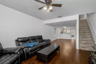 2208 Fletchers Point Cir, Tampa, FL 33613 - Photo 7