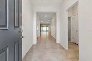 35977 Morse Willow Ct, Zephyrhills, FL 33541 - Photo 9