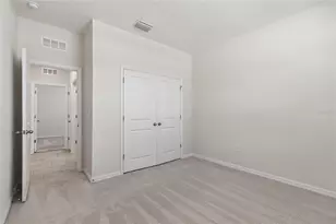 35977 Morse Willow Ct, Zephyrhills, FL 33541 - Photo 13