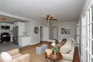 1532 13th St S, Saint Petersburg, FL 33705 - Photo 5