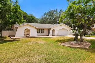 1601 Gulf Rd, Tarpon Springs, FL 34689 - Photo 5