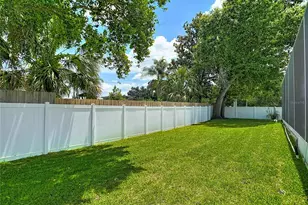 2866 Duncan Tree Cir, Valrico, FL 33594 - Photo 29