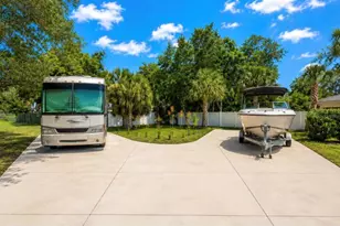 1956 Cedar Dr, Dunedin, FL 34698 - Photo 7