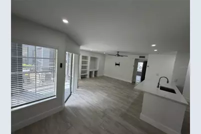 13210 Arbor Isle Dr #102, Temple Terrace, FL 33637 - Photo 11