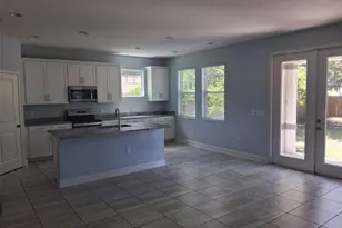 2736 S 3rd Ave S, Saint Petersburg, FL 33701 - Photo 11