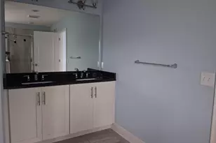 2736 S 3rd Ave S, Saint Petersburg, FL 33701 - Photo 7