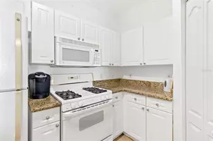 2739 Via Capri, Clearwater, FL 33764 - Photo 9